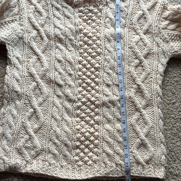 Vintage hand made in Italy wool cable sweater - Picture 7 of 12